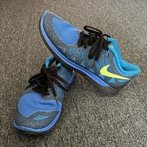 Nike Free Runs 5.0, Men’s size 9